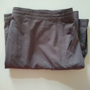 Ladies skort, size 12